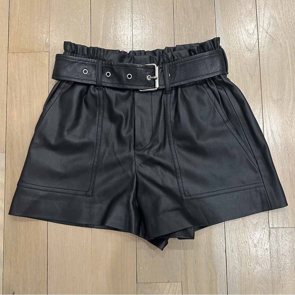 Black Leather Shorts with Belt 🖤
